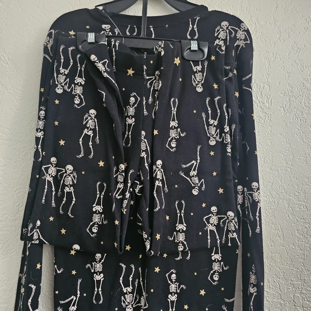 Old Navy Matching Family Kids Skeleton Print Pajamas - Black Halloween Size 10
